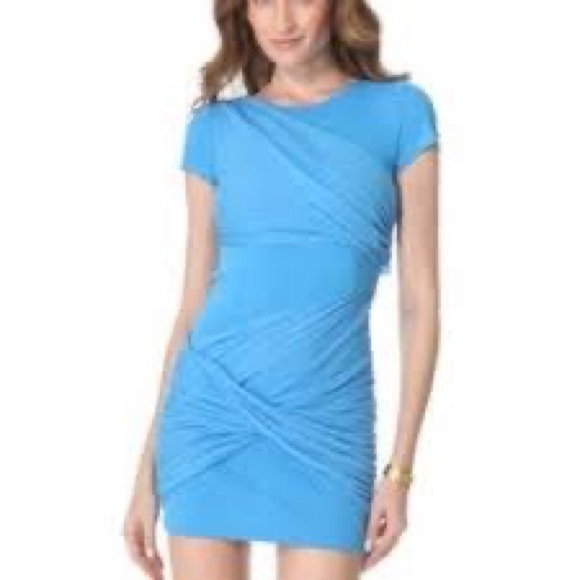 Alice + Olivia Dresses & Skirts - Alice + Olivia Goddess Blue Dress size XS